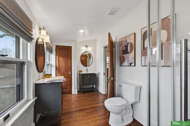 5115 Davenport Street, Omaha, NE 68132