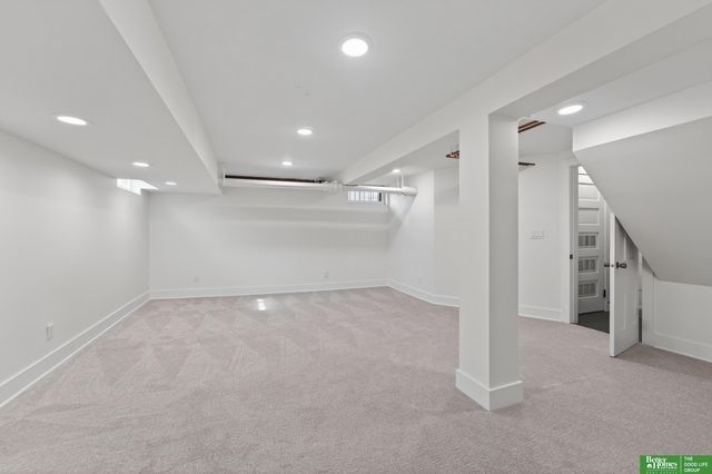 5115 Davenport Street, Omaha, NE 68132