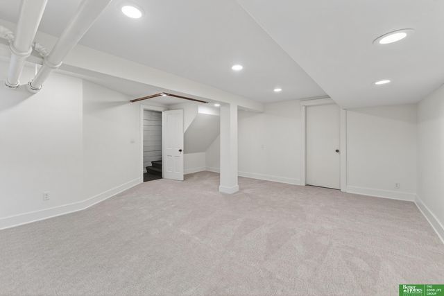 5115 Davenport Street, Omaha, NE 68132