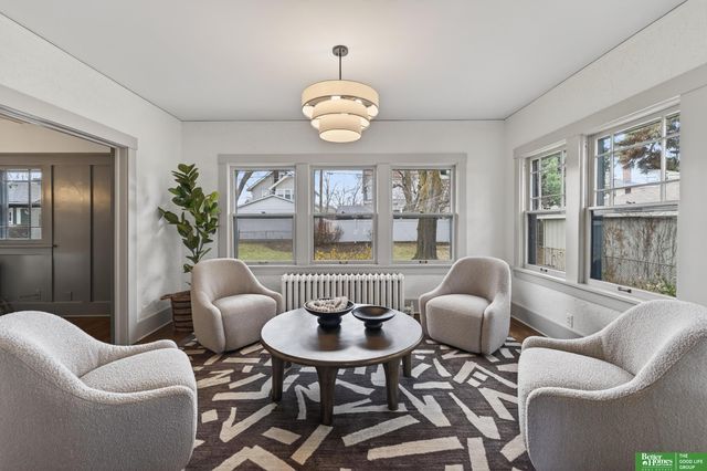 5115 Davenport Street, Omaha, NE 68132