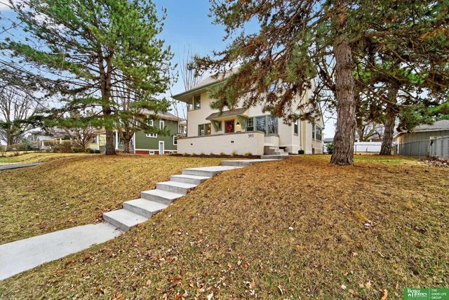 5115 Davenport Street, Omaha, NE 68132