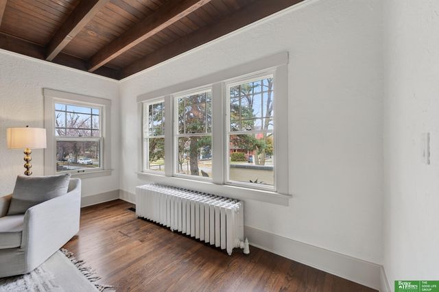 5115 Davenport Street, Omaha, NE 68132