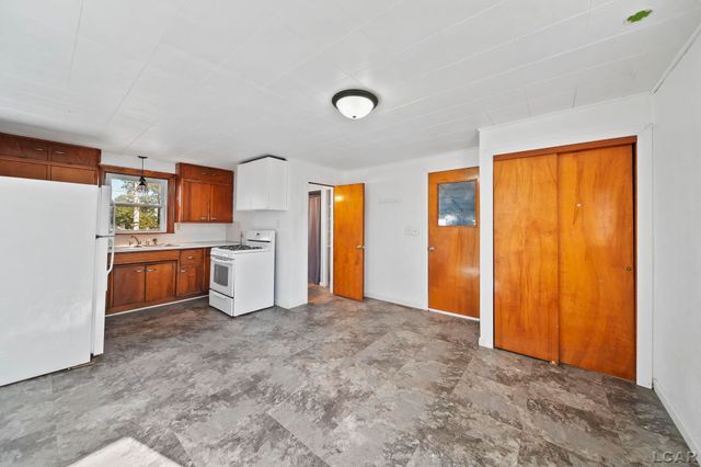 11057 Arnold Highway, Fairfield Twp, MI 49248