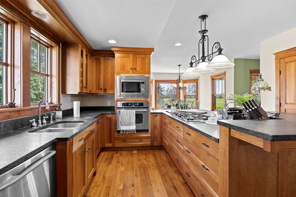 255 Sonstelie Lane, Kalispell, MT 59901 photo 16