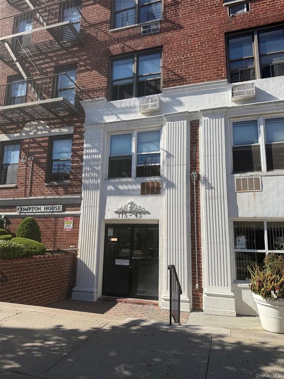 175-45 88 Avenue 2R, Jamaica, NY 11432 — photo 2