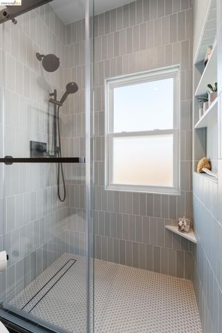 477 49Th St, Oakland, CA 94609