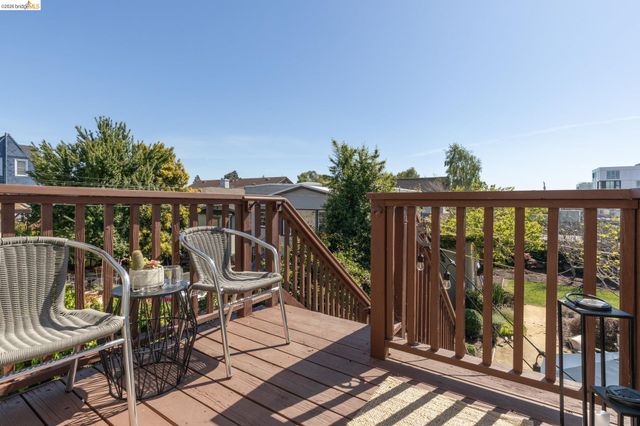477 49Th St, Oakland, CA 94609