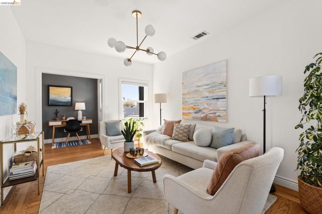 477 49Th St, Oakland, CA 94609