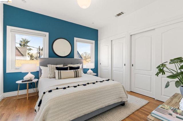 477 49Th St, Oakland, CA 94609