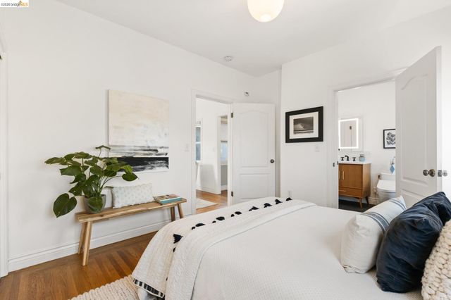 477 49Th St, Oakland, CA 94609