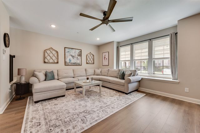 424 Parkside Drive, Argyle, TX 76226