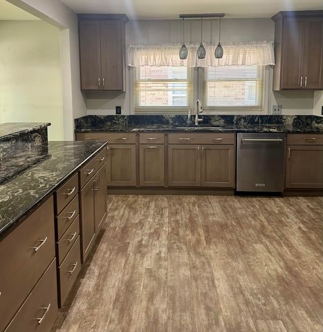1753 N Silvery Lane, Dearborn City, MI 48128