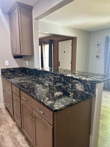 1753 N Silvery Lane, Dearborn City, MI 48128