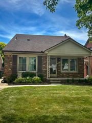 1753 N Silvery Lane, Dearborn City, MI 48128