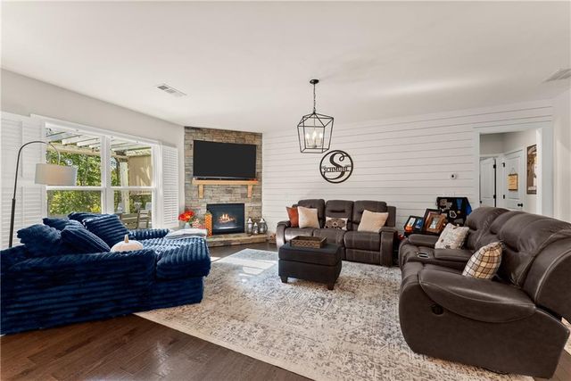 6021 Ash Hill Place, Hoschton, GA 30548