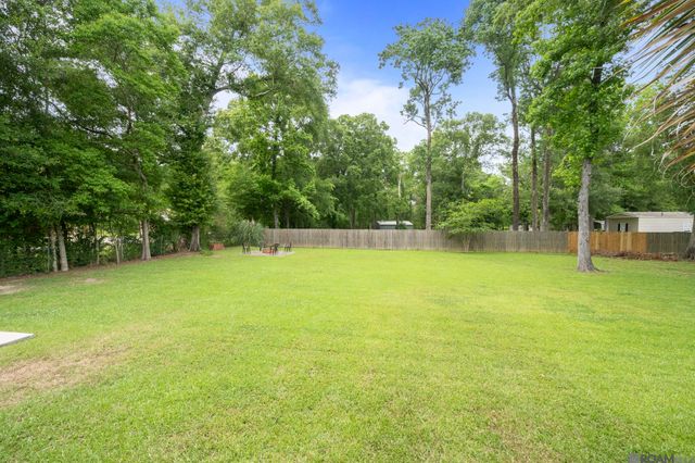 11067 Brown Rd, Denham Springs, LA 70726