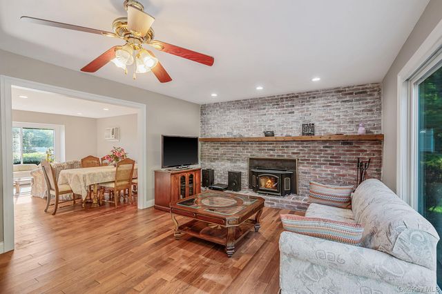 10 Springmeadow Drive, Kings Park, NY 11754