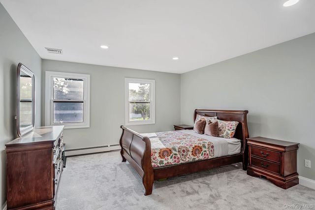 10 Springmeadow Drive, Kings Park, NY 11754