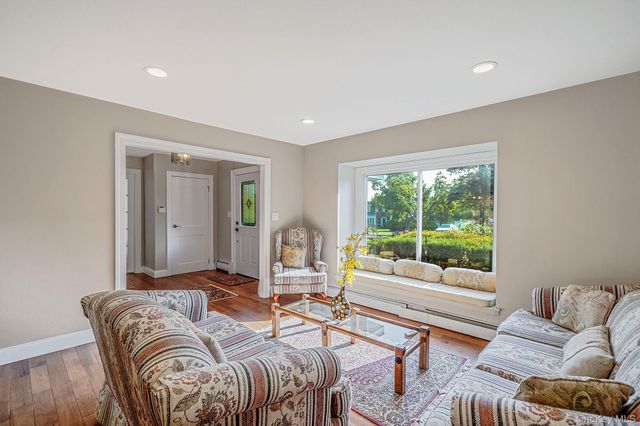 10 Springmeadow Drive, Kings Park, NY 11754