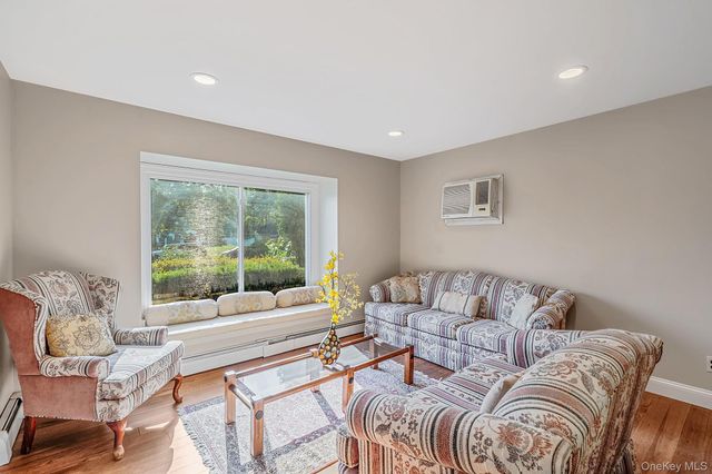10 Springmeadow Drive, Kings Park, NY 11754