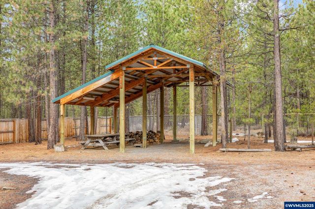 15815 Dawn Rd, La Pine, OR 97739