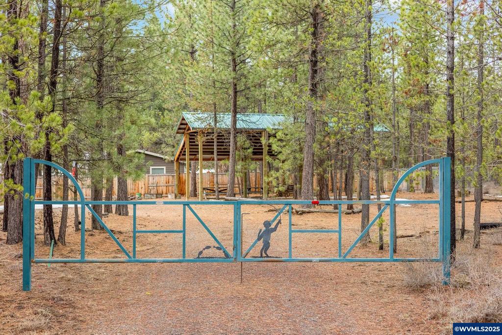 15815 Dawn Rd, La Pine, OR 97739