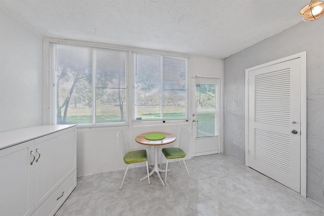 725 Lori Drive 111, Palm Springs, FL 33461