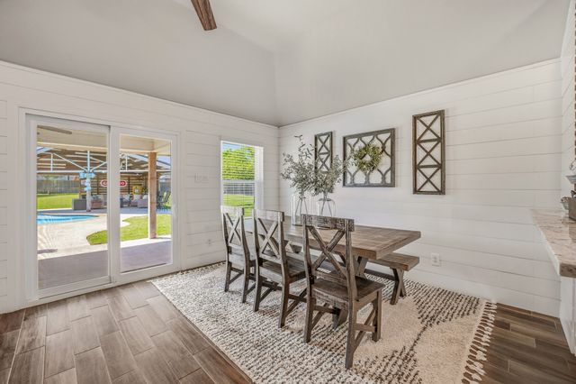 210 Southview Drive, Hudson Oaks, TX 76087