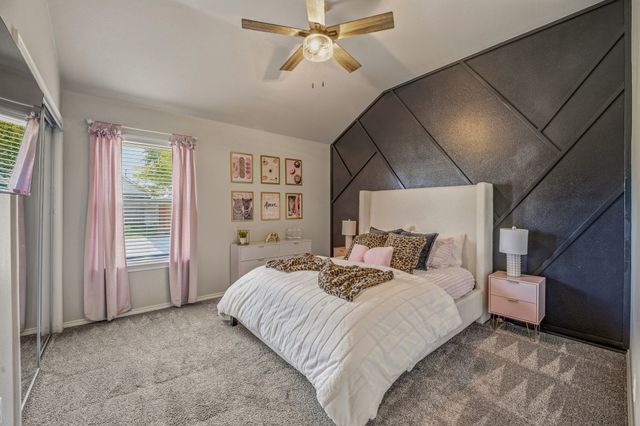 210 Southview Drive, Hudson Oaks, TX 76087