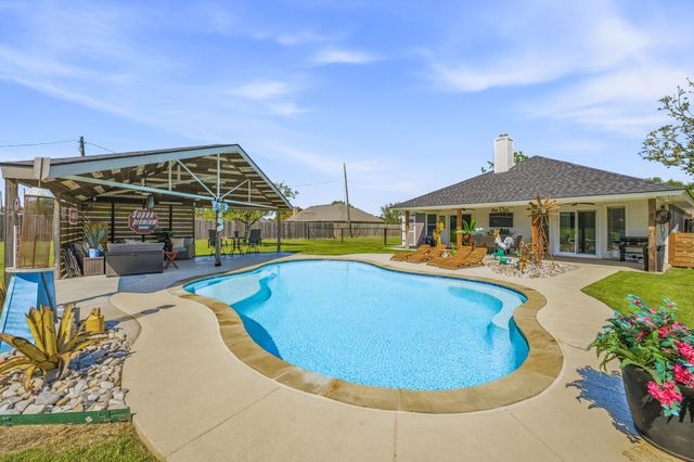 210 Southview Drive, Hudson Oaks, TX 76087