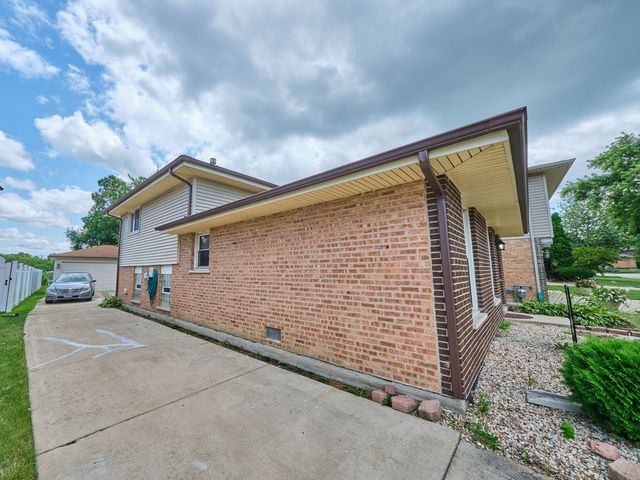 18207 Ravisloe Terrace, Country Club Hills, IL 60478