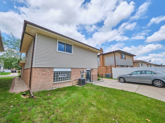 18207 Ravisloe Terrace, Country Club Hills, IL 60478