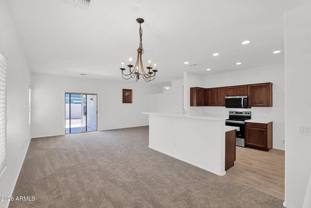 411 E CHRISTOPHER Street, San Tan Valley, AZ 85140