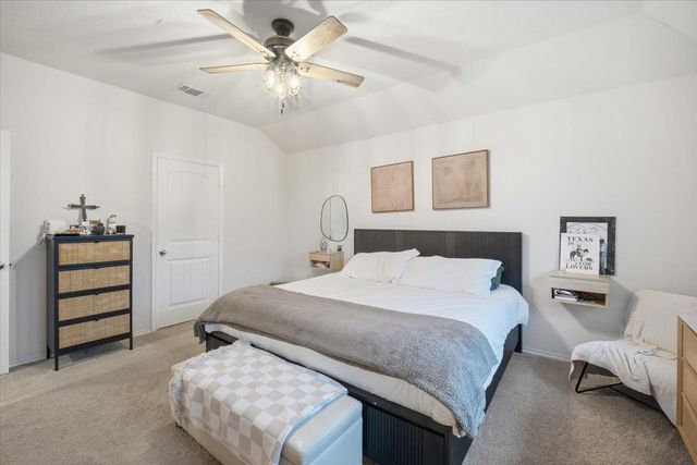 1012 NORWAY, Seguin, TX 78155