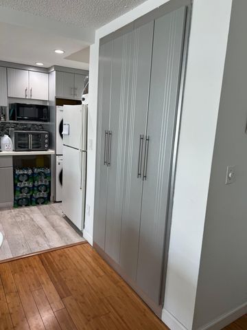 3522 NE 171st Street 202, North Miami Beach, FL 33160