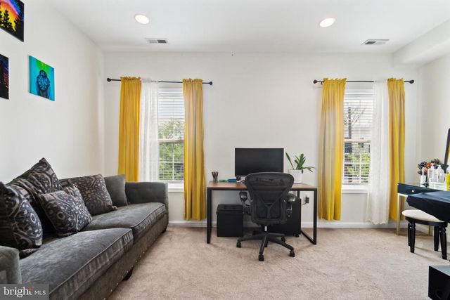 5310 B ST SE, Washington, DC 20019