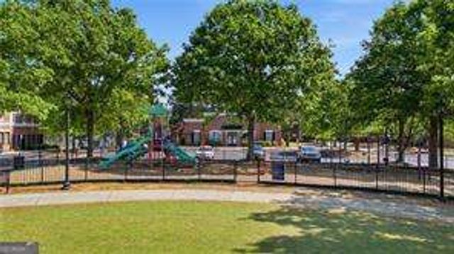 567 Ridge View Crossing, Woodstock, GA 30188