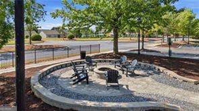 567 Ridge View Crossing, Woodstock, GA 30188