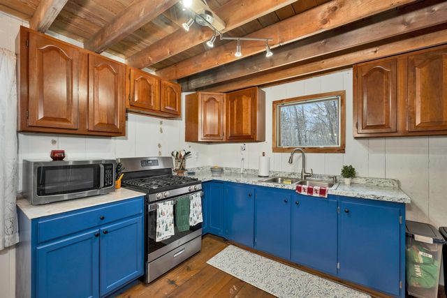 121 Swain Hill Road, Warren, NH 03279