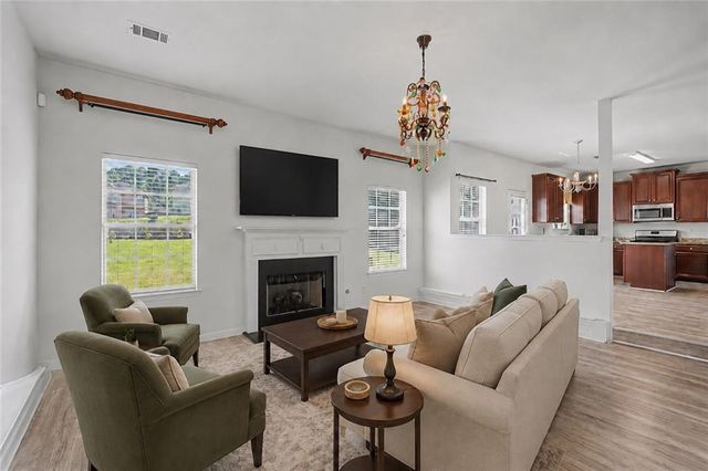 614 Maltese Drive, Atlanta, GA 30349