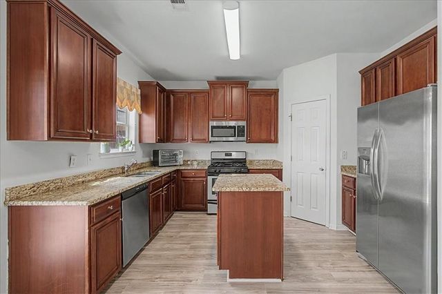 614 Maltese Drive, Atlanta, GA 30349