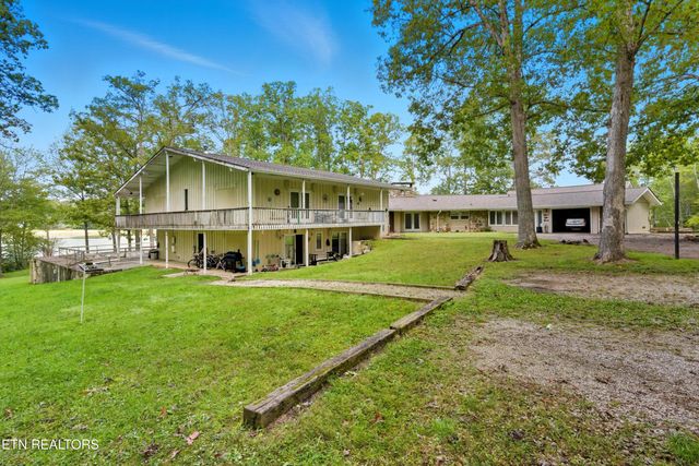 605 S Lake Drive A, Oneida, TN 37841