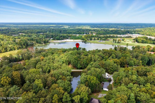 605 S Lake Drive A, Oneida, TN 37841