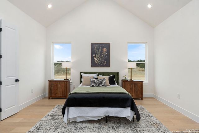 1172 Buckskin Trail, Bandera, TX 78003