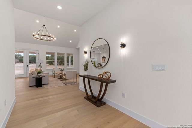 1172 Buckskin Trail, Bandera, TX 78003