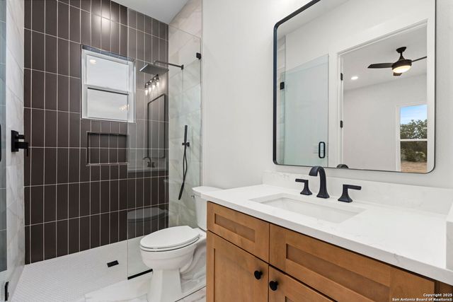 1172 Buckskin Trail, Bandera, TX 78003