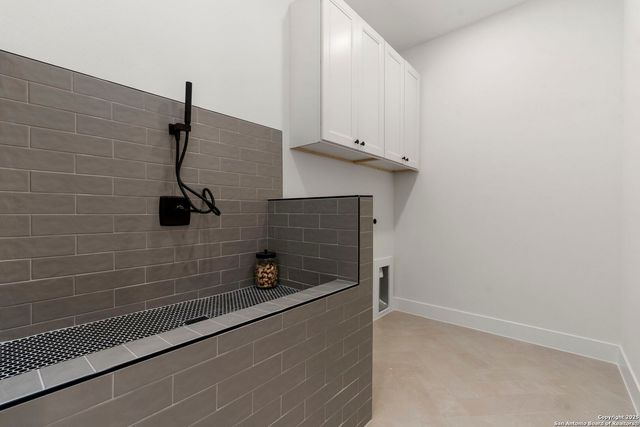 1172 Buckskin Trail, Bandera, TX 78003