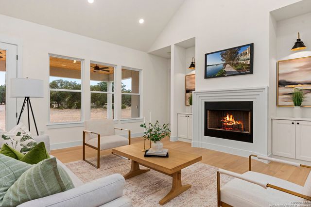 1172 Buckskin Trail, Bandera, TX 78003