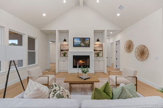 1172 Buckskin Trail, Bandera, TX 78003