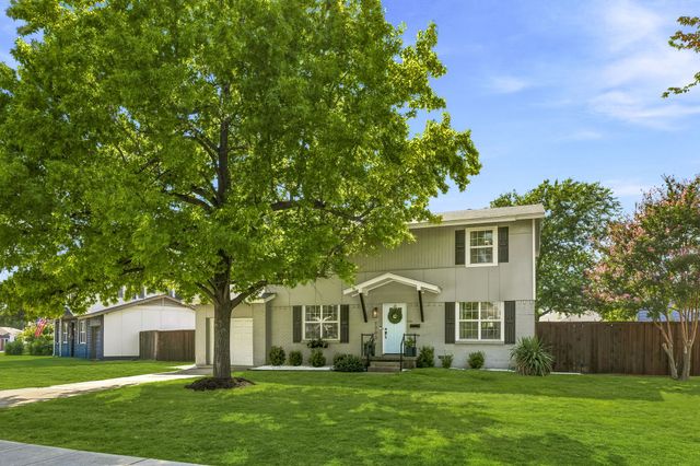 1203 Quill Drive, Plano, TX 75075